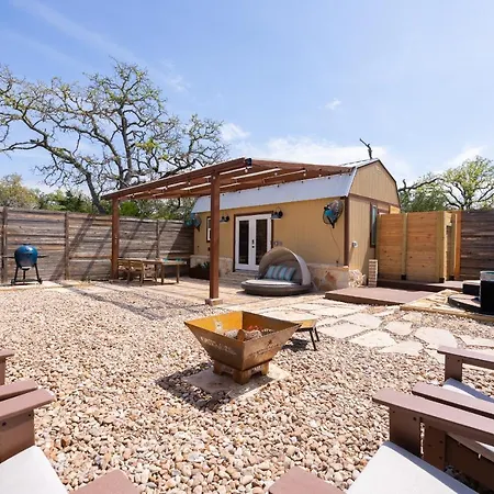 Romantic Tiny Luxury Retreat W Sauna, Heated Pool N Outdoor Shower In Wimberley 10 Acres Exterior photo