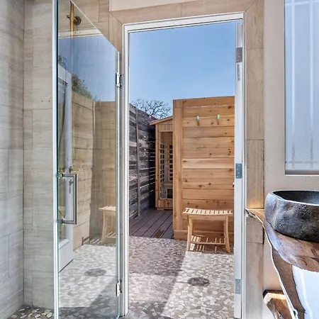 Romantic Tiny Luxury Retreat W Sauna, Heated Pool N Outdoor Shower In Wimberley 10 Acres Exterior photo