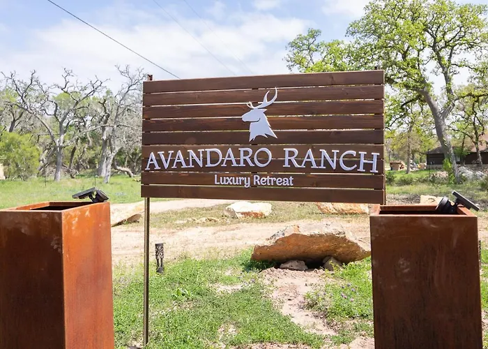 Romantic Tiny Luxury Retreat W Sauna, Heated Pool N Outdoor Shower In Wimberley 10 Acres