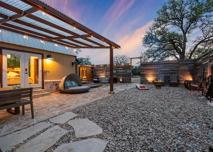 Romantic Tiny Luxury Retreat W Sauna, Heated Pool N Outdoor Shower In Wimberley 10 Acres