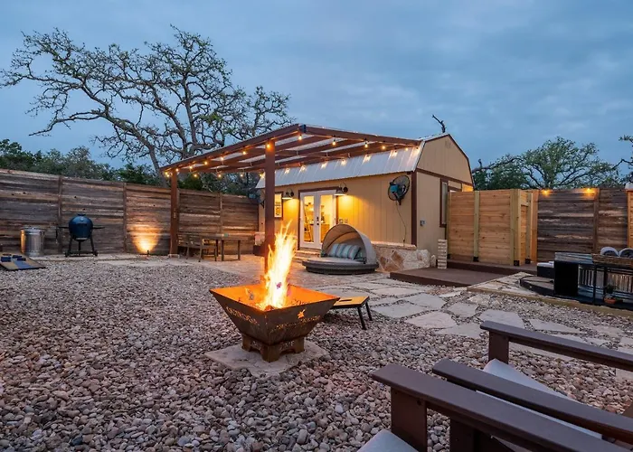 Romantic Tiny Luxury Retreat W Sauna, Heated Pool N Outdoor Shower In Wimberley 10 Acres