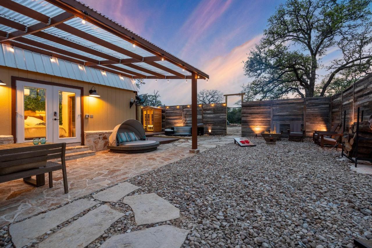 Romantic Tiny Luxury Retreat W Sauna, Heated Pool N Outdoor Shower In 10 Acres