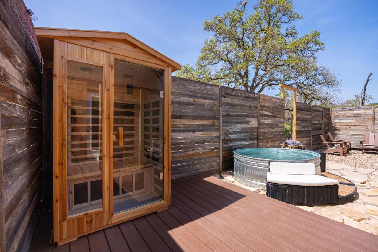 Romantic Tiny Luxury Retreat W Sauna, Heated Pool N Outdoor Shower In 10 Acres Wimberley